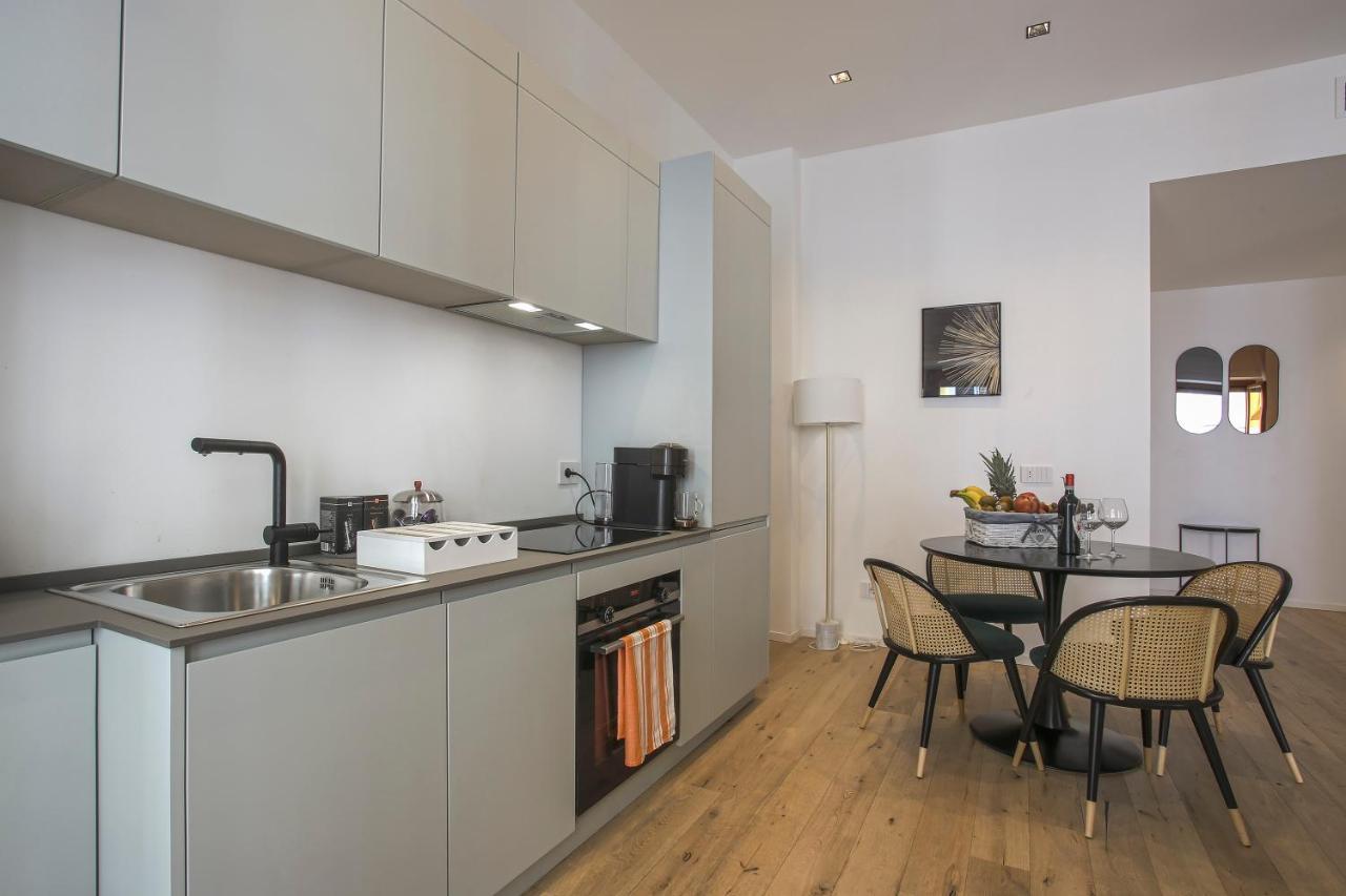 Milan Chic Luxury Apartments-Hosted By Sweetstay Exterior photo